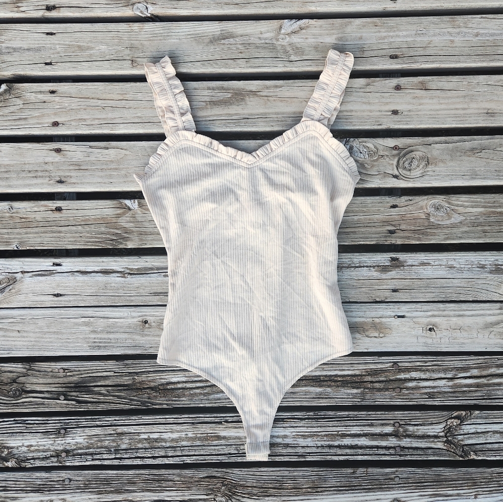 Pink Lily Boutique Nude Brown Tan Sweetheart Ruffle Bodysuit Medium Ribbed